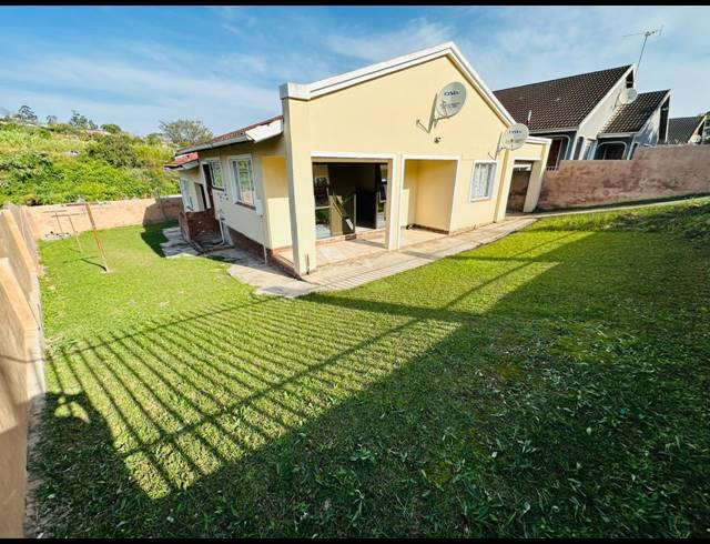 4 BEDROOM FREEHOLD FOR SALE IN EASTWOOD